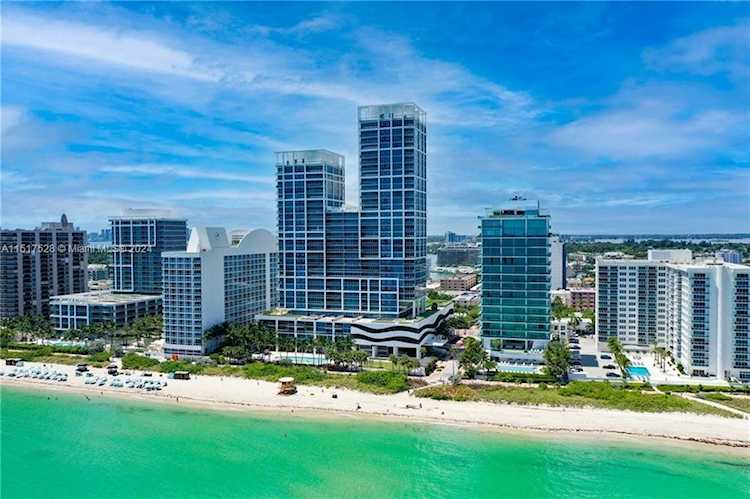 6899 Collins Ave #2208 Miami Beach, FL 32 33141 | Skyrise Lab Photo 3
