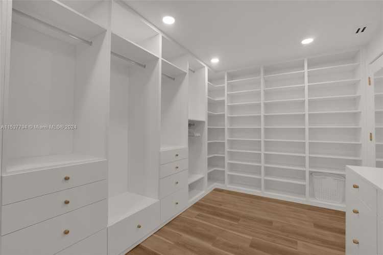 10101 Collins Ave #7D Bal Harbour, FL 22 33154 | Skyrise Lab Photo 23