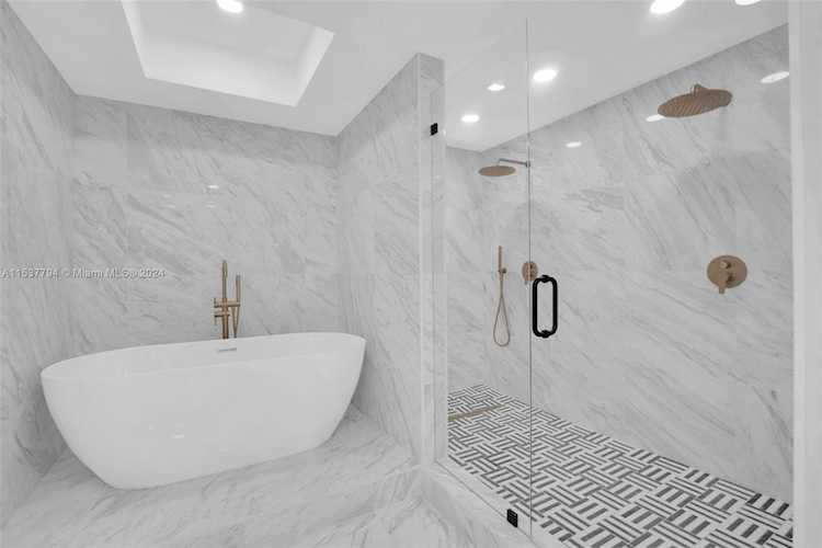 10101 Collins Ave #7D Bal Harbour, FL 22 33154 | Skyrise Lab Photo 21