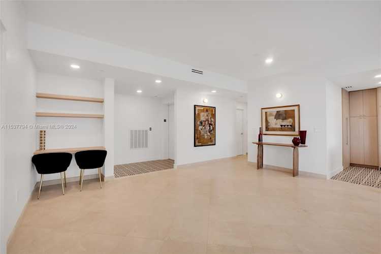 10101 Collins Ave #7D Bal Harbour, FL 22 33154 | Skyrise Lab Photo 6