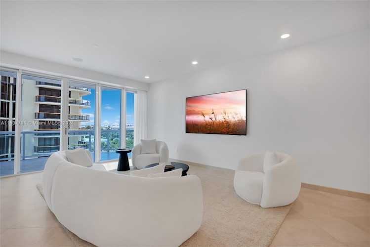 10101 Collins Ave #7D Bal Harbour, FL 22 33154 | Skyrise Lab Photo 5