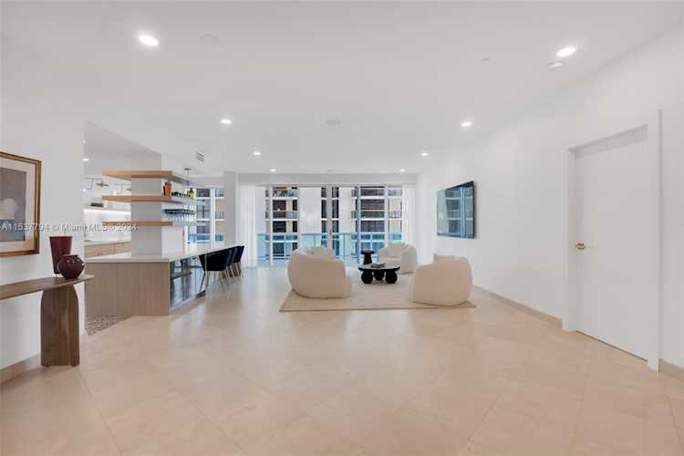 10101 Collins Ave #7D Bal Harbour, FL 22 33154 | Skyrise Lab Photo 4