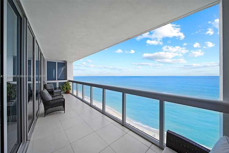 6899 Collins Ave #1801 Miami Beach, FL 32 33141 | Skyrise Lab Photo 6