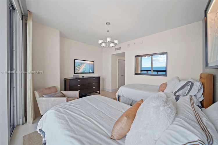 6899 Collins Ave #1801 Miami Beach, FL 32 33141 | Skyrise Lab Photo 31