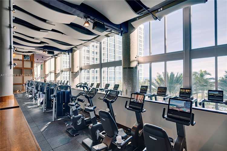 6801 Collins Ave Miami Beach, FL 32 33141 | Skyrise Lab Photo 72