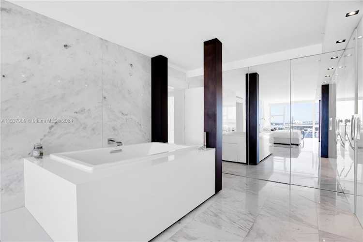 6801 Collins Ave Miami Beach, FL 32 33141 | Skyrise Lab Photo 46