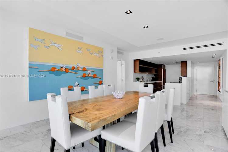 6801 Collins Ave Miami Beach, FL 32 33141 | Skyrise Lab Photo 5