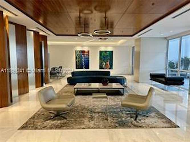 1900 Sunset Harbour Dr #815 Miami Beach, FL 32 33139 | Skyrise Lab Photo 12