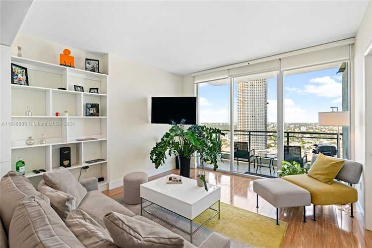 92 SW 3rd St #3409 Miami, FL 41 33130 | Skyrise Lab Photo 9