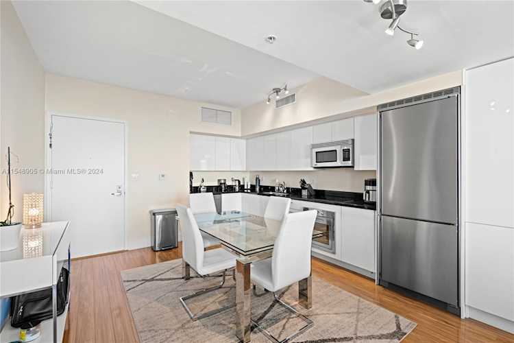 92 SW 3rd St #3409 Miami, FL 41 33130 | Skyrise Lab Photo 5