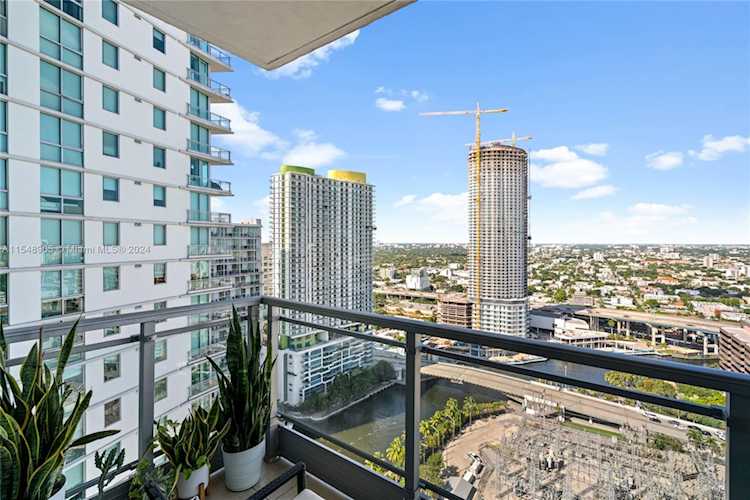 92 SW 3rd St #3409 Miami, FL 41 33130 | Skyrise Lab Photo 18