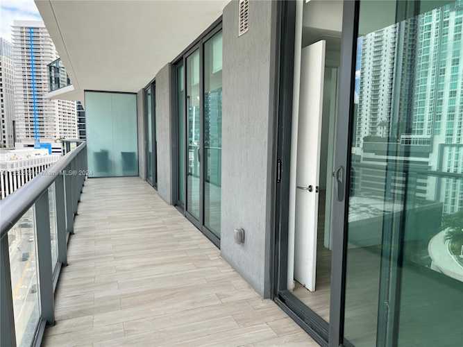 1300 S Miami Ave #1011 Miami, FL 41 33130 | Skyrise Lab Photo 14