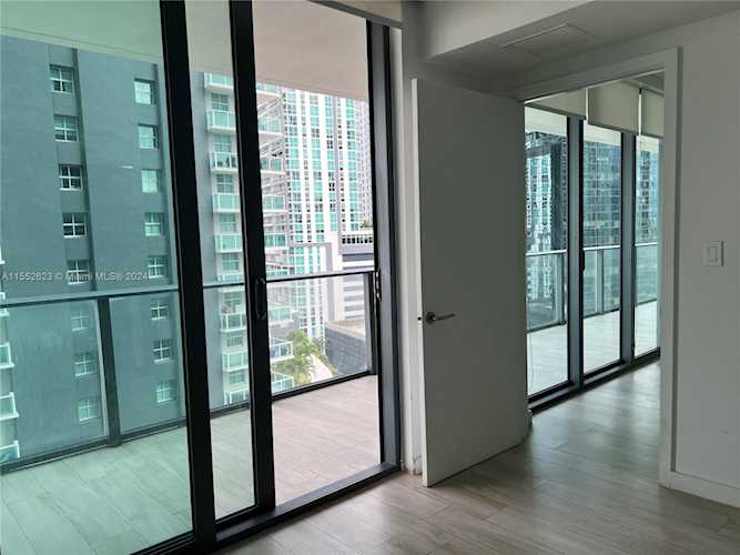 1300 S Miami Ave #1011 Miami, FL 41 33130 | Skyrise Lab Photo 12