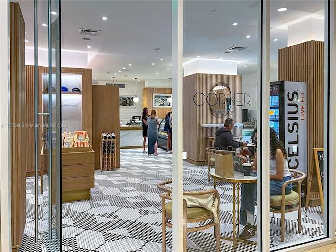 6799 Collins Ave #804 Miami Beach, FL 32 33141 | Skyrise Lab Photo 33