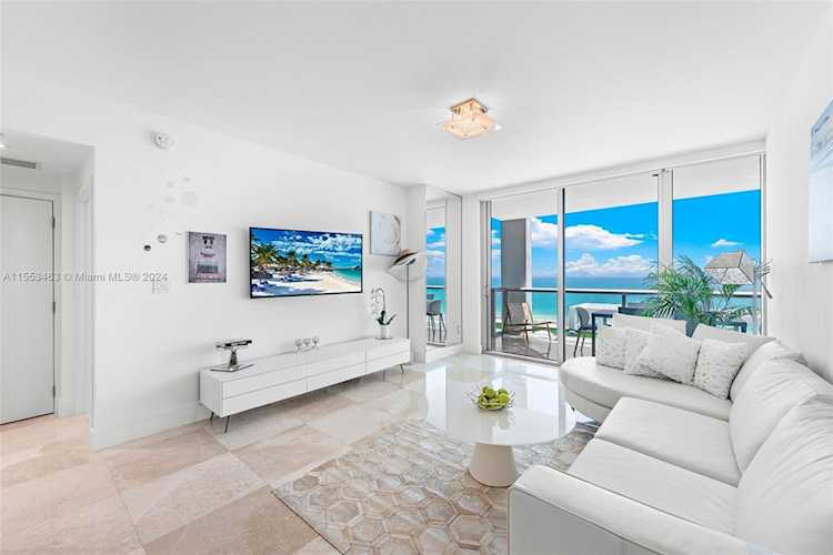 6799 Collins Ave #804 Miami Beach, FL 32 33141 | Skyrise Lab Photo 17