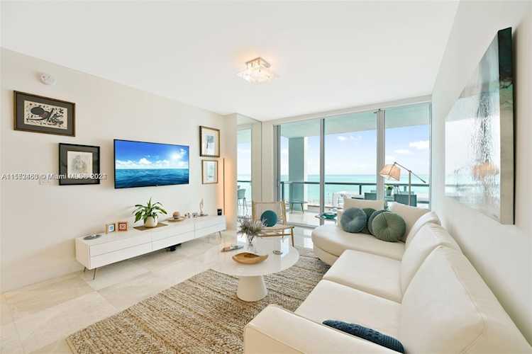 6799 Collins Ave #804 Miami Beach, FL 32 33141 | Skyrise Lab Photo 4