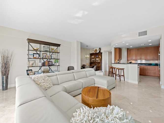 444 Hendricks Isle #301 Fort Lauderdale, FL Ft Ldale SE (3280;3600;3800) 33301 | Skyrise Lab Photo 8