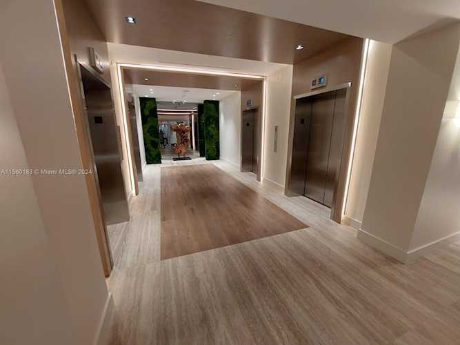 2301 Collins Ave #320 Miami Beach, FL 32 33139 | Skyrise Lab Photo 31