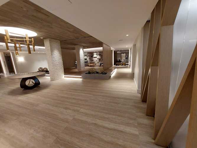 2301 Collins Ave #320 Miami Beach, FL 32 33139 | Skyrise Lab Photo 30