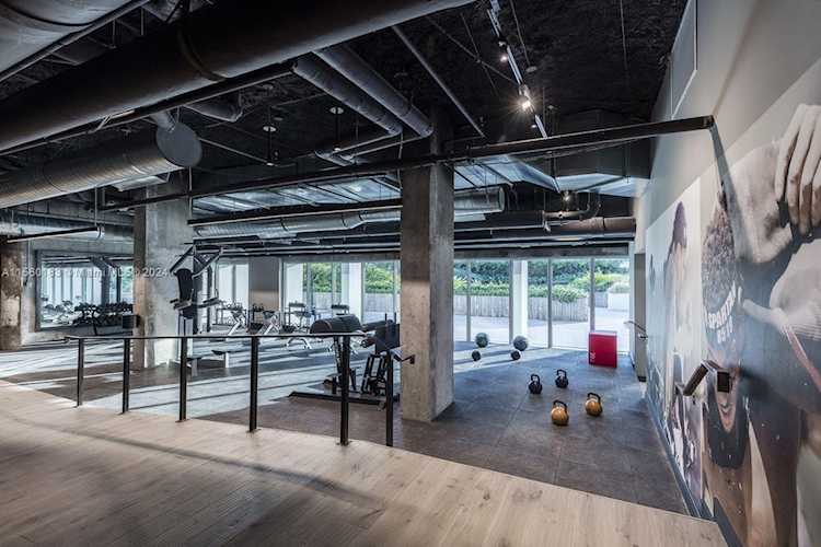 2301 Collins Ave #320 Miami Beach, FL 32 33139 | Skyrise Lab Photo 28