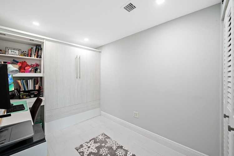 400 Hendricks Isle #3A Fort Lauderdale, FL Ft Ldale SE (3280;3600;3800) 33301 | Skyrise Lab Photo 26