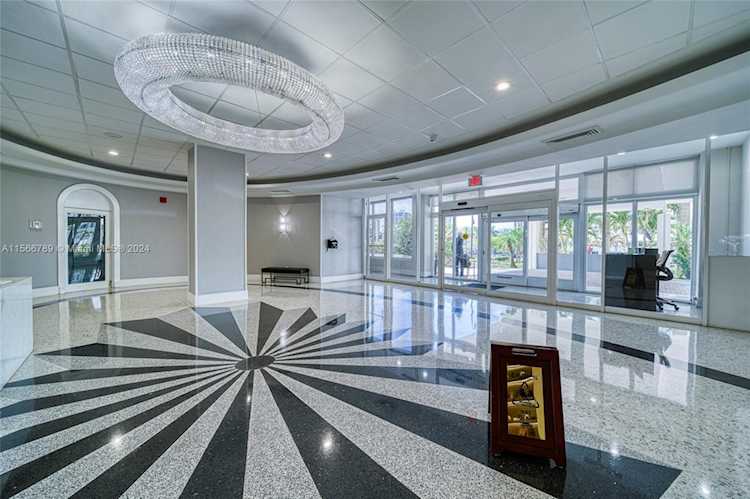 3140 S Ocean Dr #1002 Hallandale Beach, FL 3010 33009 | Skyrise Lab Photo 36