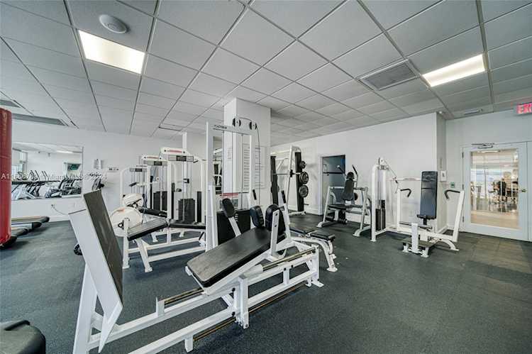 3140 S Ocean Dr #1002 Hallandale Beach, FL 3010 33009 | Skyrise Lab Photo 32