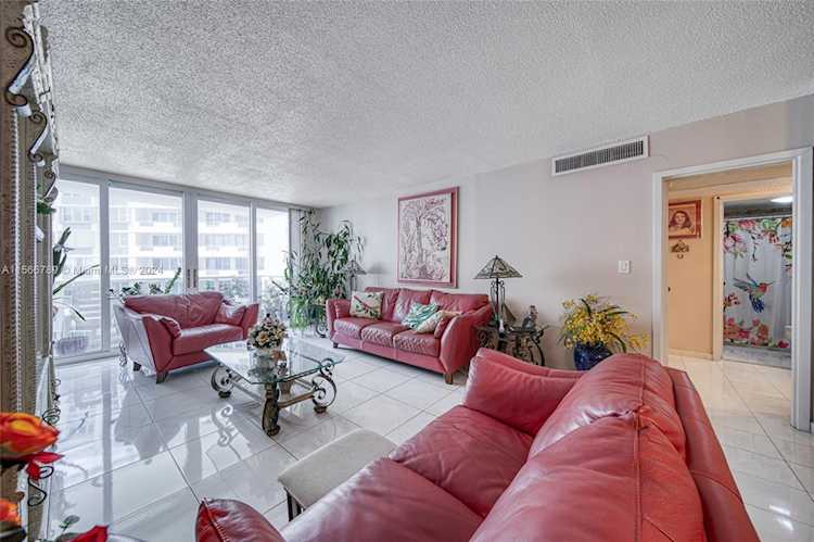 3140 S Ocean Dr #1002 Hallandale Beach, FL 3010 33009 | Skyrise Lab Photo 8