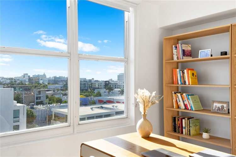 1800 Sunset Harbour Dr #803 Miami Beach, FL 32 33139 | Skyrise Lab Photo 25