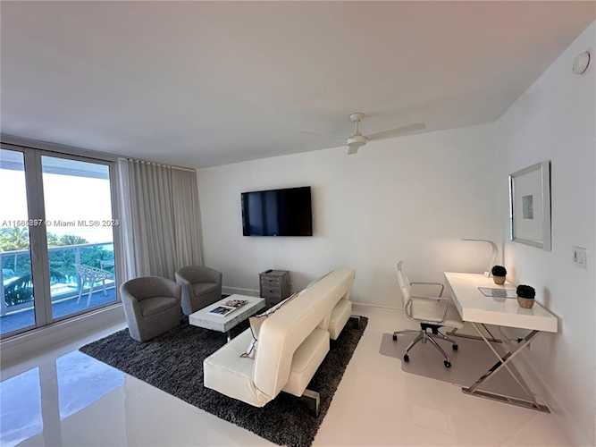 2301 Collins Ave #611 Miami Beach, FL 32 33139 | Skyrise Lab Photo 3