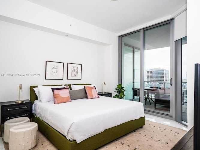 851 NE 1st Ave #1408 Miami, FL 31 33132 | Skyrise Lab Photo 11