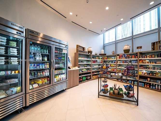 851 NE 1st Ave #1408 Miami, FL 31 33132 | Skyrise Lab Photo 18