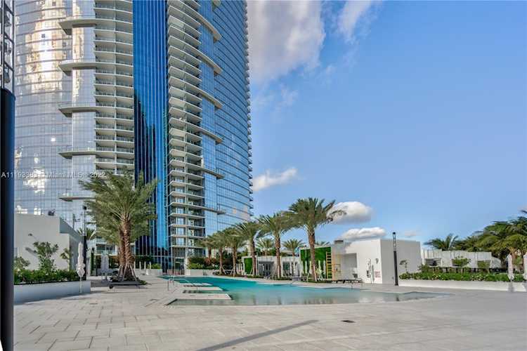 851 NE 1st Ave #2901 Miami, FL 31 33132 | Skyrise Lab Photo 62