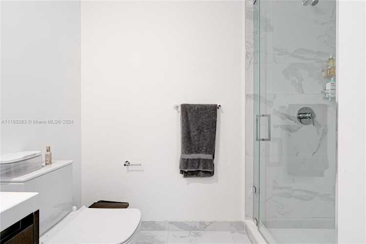 851 NE 1st Ave #2901 Miami, FL 31 33132 | Skyrise Lab Photo 38