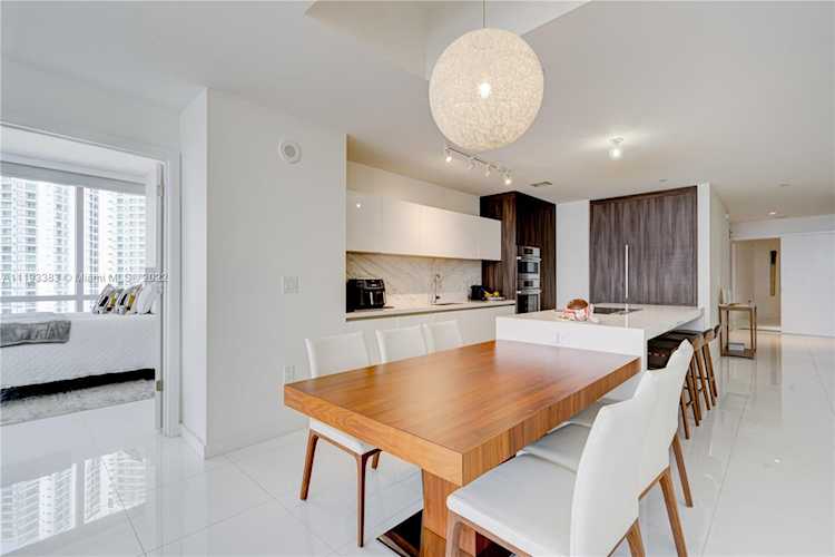 851 NE 1st Ave #2901 Miami, FL 31 33132 | Skyrise Lab Photo 30