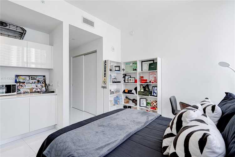 851 NE 1st Ave #2901 Miami, FL 31 33132 | Skyrise Lab Photo 26