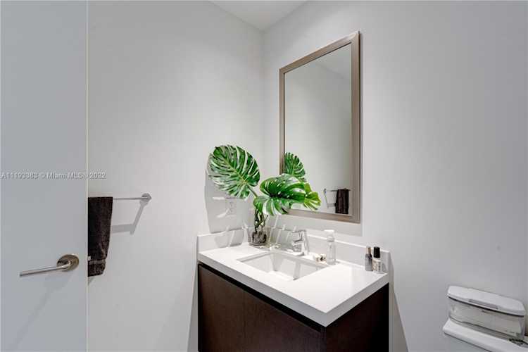 851 NE 1st Ave #2901 Miami, FL 31 33132 | Skyrise Lab Photo 23