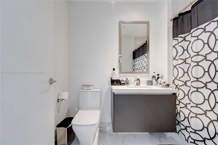 851 NE 1st Ave #2901 Miami, FL 31 33132 | Skyrise Lab Photo 10