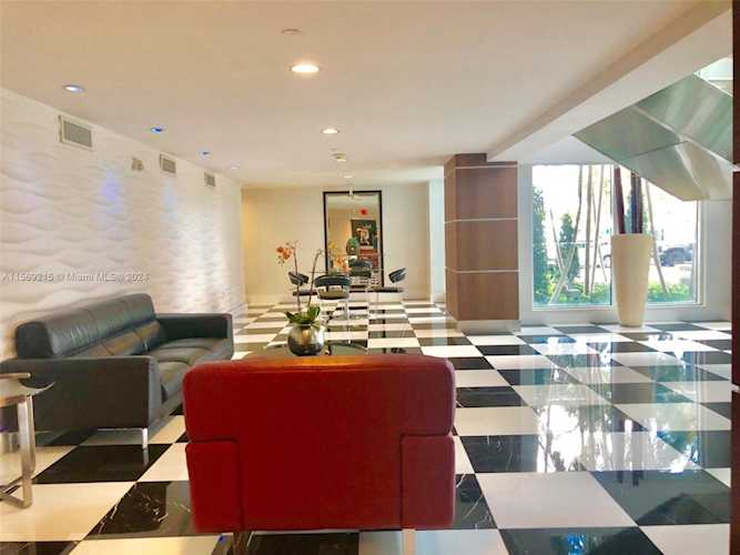 1800 N Bayshore Dr #3010 Miami, FL 32 33132 | Skyrise Lab Photo 15