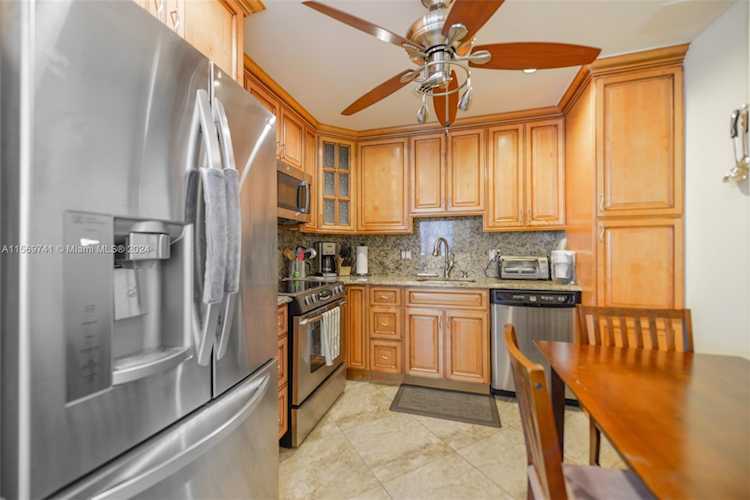 1980 S Ocean Dr #10P Hallandale Beach, FL 3010 33009 | Skyrise Lab Photo 13