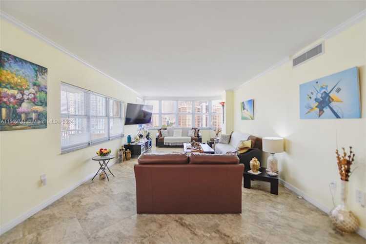 1980 S Ocean Dr #10P Hallandale Beach, FL 3010 33009 | Skyrise Lab Photo 6