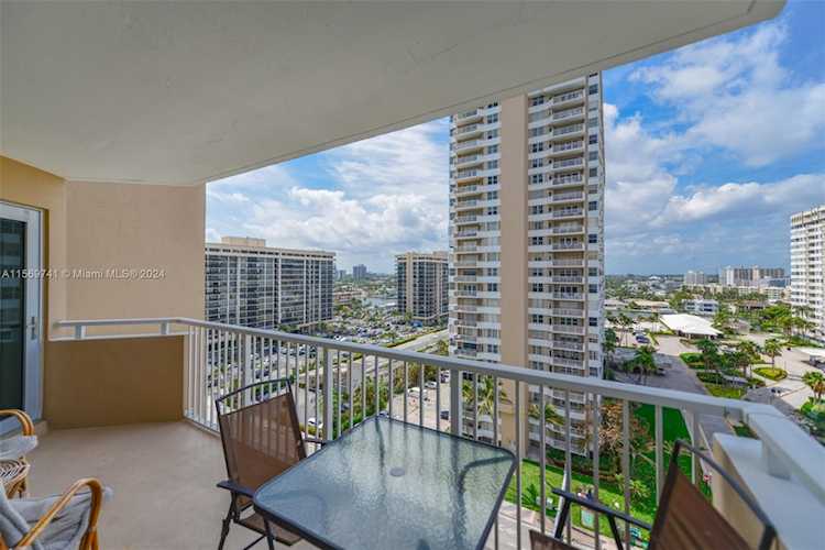 1980 S Ocean Dr #10P Hallandale Beach, FL 3010 33009 | Skyrise Lab Photo 3