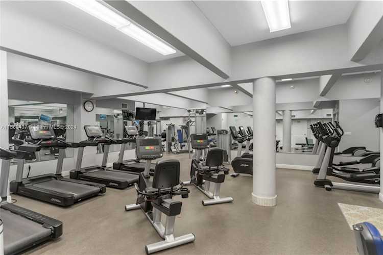 1904 S Ocean Dr #1606 Hallandale Beach, FL 3010 33009 | Skyrise Lab Photo 51