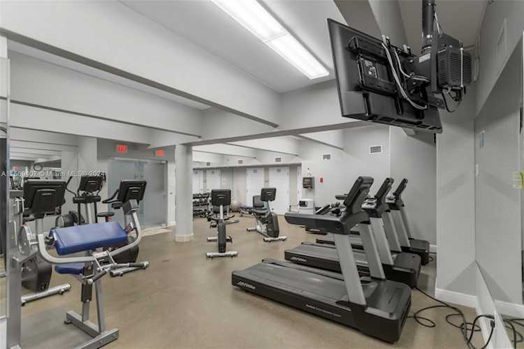 1904 S Ocean Dr #1606 Hallandale Beach, FL 3010 33009 | Skyrise Lab Photo 50