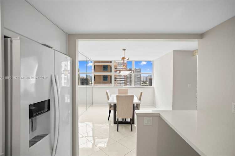 1904 S Ocean Dr #1606 Hallandale Beach, FL 3010 33009 | Skyrise Lab Photo 11