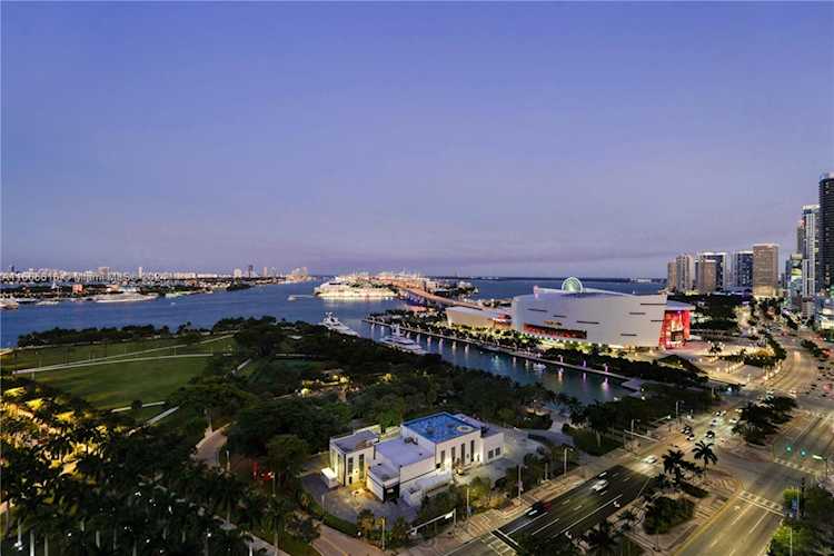 1000 Biscayne Blvd #1902 Miami, FL 32 33132 | Skyrise Lab Photo 10