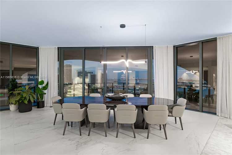 1000 Biscayne Blvd #1902 Miami, FL 32 33132 | Skyrise Lab Photo 4