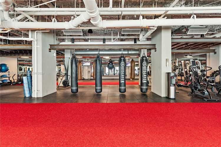 2301 Collins Ave #1034 Miami Beach, FL 32 33139 | Skyrise Lab Photo 33