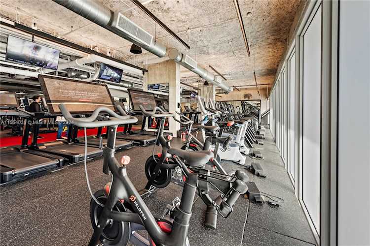 2301 Collins Ave #1034 Miami Beach, FL 32 33139 | Skyrise Lab Photo 32