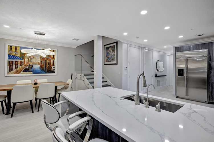 99 Isle of Venice Fort Lauderdale, FL Ft Ldale SE (3280;3600;3800) 33301 | Skyrise Lab Photo 9